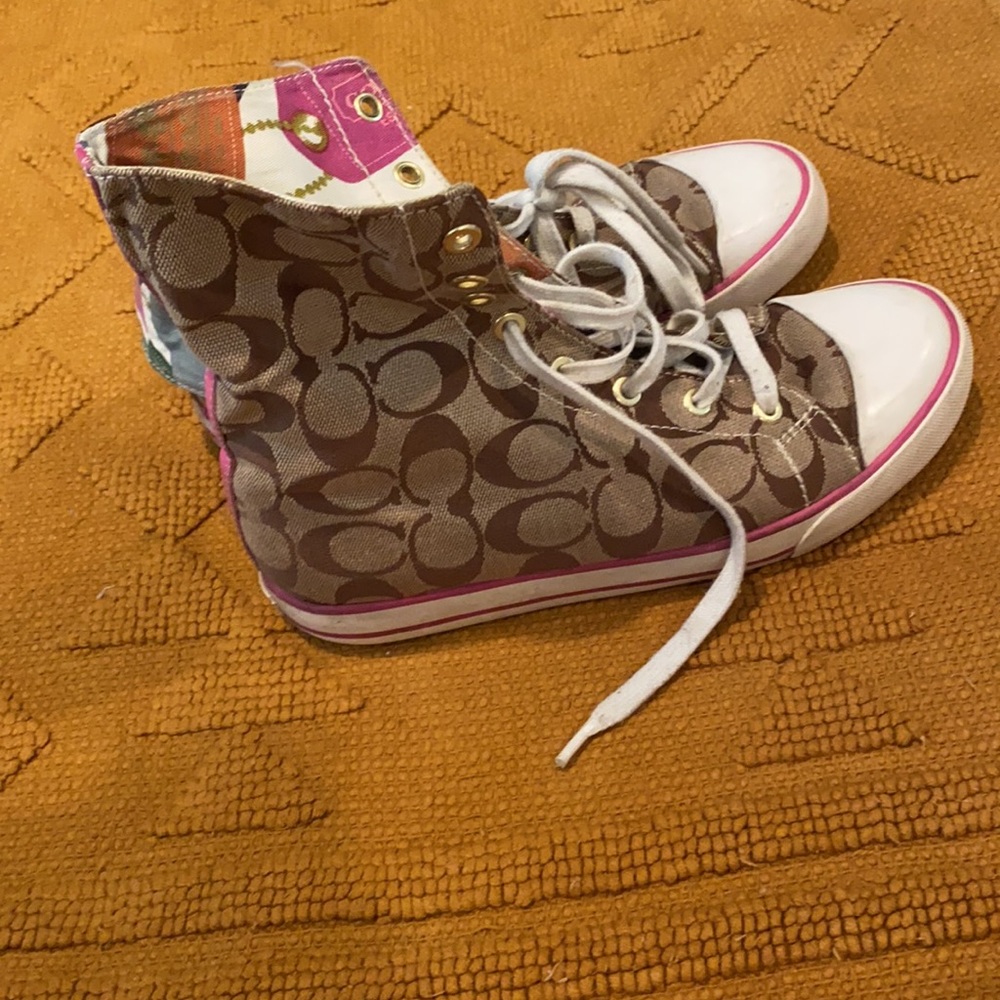 Bonney Coach shoes. Brown exterior - Picture 2 of 4